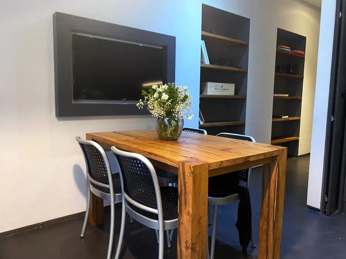 Luxury Design Apartment Carlo Maggi 밀라노