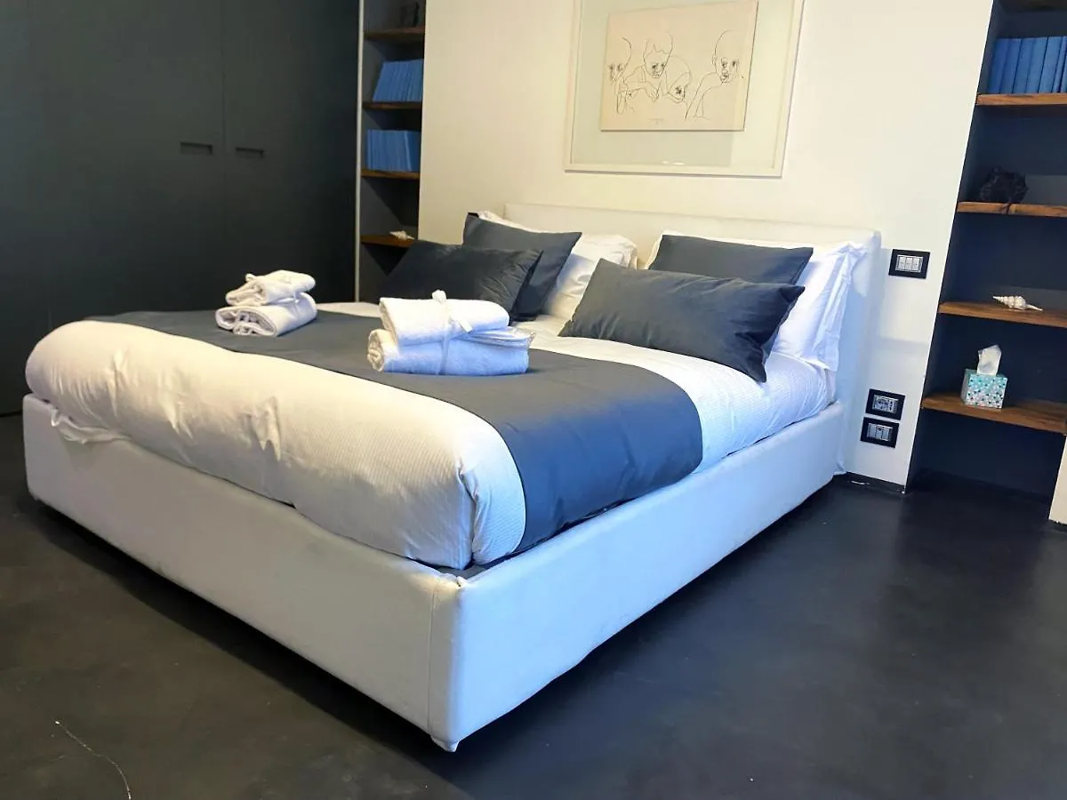 Luxury Design Apartment Carlo Maggi Milán Itálie