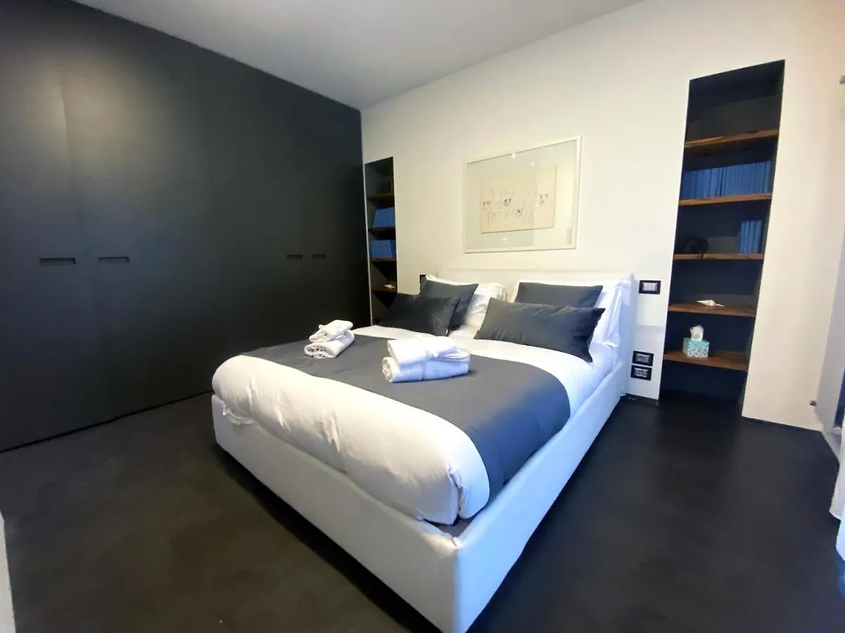 Luxury Design Apartment Carlo Maggi Milán Itálie
